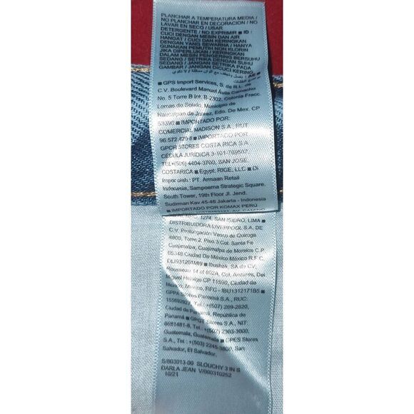 NWT Old Navy Womens High Rise Denim Slouchy Straight Distressed 3'' inseam Short - Picture 8 of 8